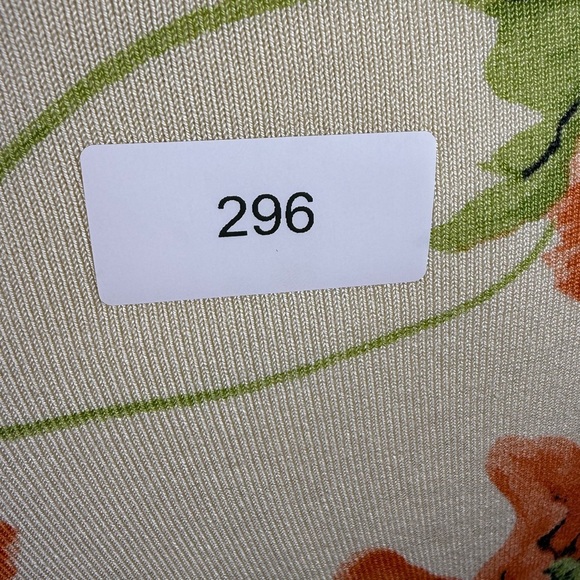 Belford silk blend poppy sweater size medium preowned - Picture 8 of 8